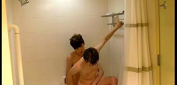  Xxx gay sleeping home William and Damien get into the shower together